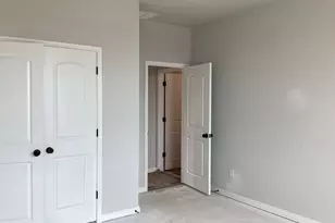 213 Leeland Dr, Liberty Hill, TX 78642 - Photo 12