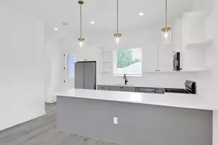7208 Providence Ave, Austin, TX 78752 - Photo 10