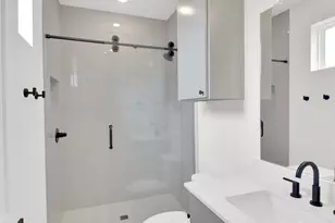7208 Providence Ave, Austin, TX 78752 - Photo 24