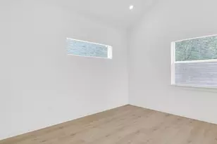 7208 Providence Ave, Austin, TX 78752 - Photo 14