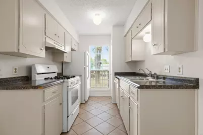 1404 Valleyridge Circle #B, Austin, TX 78704 - Photo 10