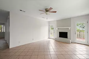 1404 Valleyridge Cir, Austin, TX 78704 - Photo 8