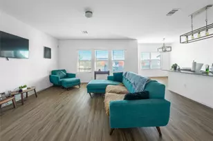 313 Majestic Cedar Dr, Liberty Hill, TX 78642 - Photo 4