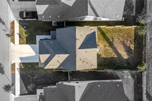 313 Majestic Cedar Dr, Liberty Hill, TX 78642 - Photo 22