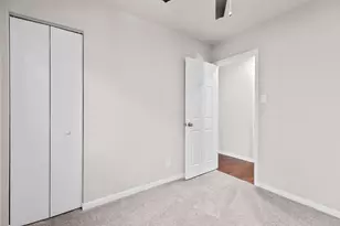 501 Arbor Ln, Austin, TX 78745 - Photo 10