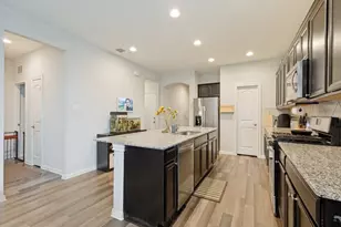 206 Beechnut Dr, Buda, TX 78610 - Photo 4