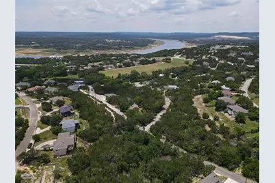20709 Broken Arrow Street, Lago Vista, TX 78645 - Photo 8