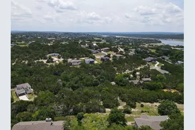 20709 Broken Arrow Street, Lago Vista, TX 78645 - Photo 10