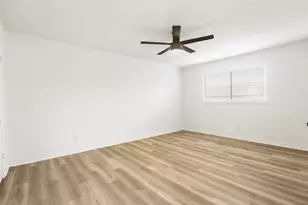 923 E 41st St, Austin, TX 78751 - Photo 14