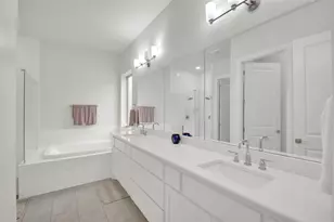 19504 Serenity Ln, Lago Vista, TX 78645 - Photo 12