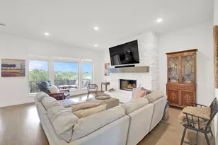 19504 Serenity Ln, Lago Vista, TX 78645 - Photo 4