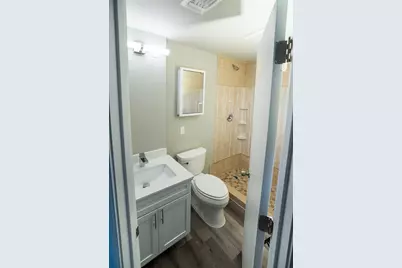 911 W 22nd Street #303, Austin, TX 78705 - Photo 6