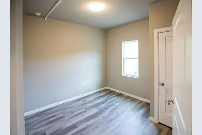 911 W 22nd Street #303, Austin, TX 78705 - Photo 14