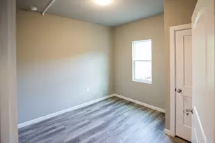 911 W 22nd St, Austin, TX 78705 - Photo 14