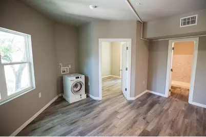 911 W 22nd Street #303, Austin, TX 78705 - Photo 20