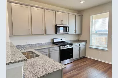 916 Papaya Drive, Buda, TX 78610 - Photo 6