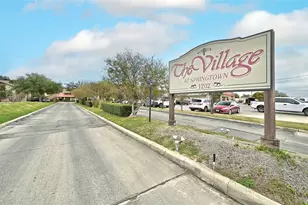 1202 Thorpe Ln, San Marcos, TX 78666 - Photo 2