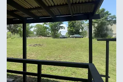 1825 E Pierce Street, Luling, TX 78648 - Photo 14