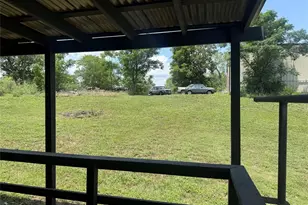 1825 E Pierce St, Luling, TX 78648 - Photo 14