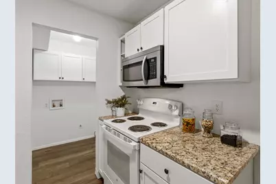 1037 Wilkes Circle, Smithville, TX 78957 - Photo 10