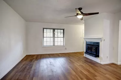 1037 Wilkes Circle, Smithville, TX 78957 - Photo 4