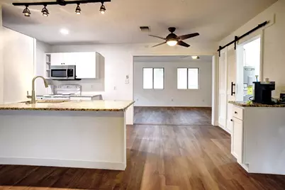 1037 Wilkes Circle, Smithville, TX 78957 - Photo 14