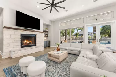 425 Bunker Ranch Boulevard, Dripping Springs, TX 78620 - Photo 10