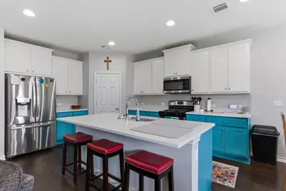 2009 Los Olivios Way, Austin, TX 78725 - Photo 8