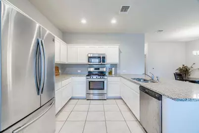 7013 Loretta White Lane, Austin, TX 78744 - Photo 4