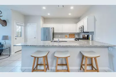 7013 Loretta White Lane, Austin, TX 78744 - Photo 2