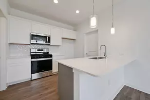 458 Orleanian Dr, Buda, TX 78610 - Photo 10