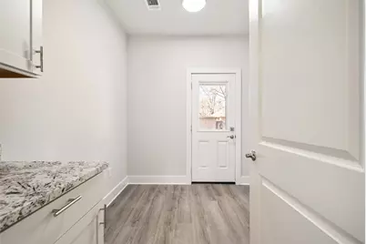 107 Wilkes Street, Smithville, TX 78957 - Photo 18