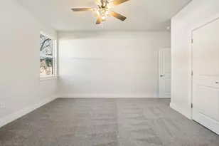 107 Wilkes St, Smithville, TX 78957 - Photo 16