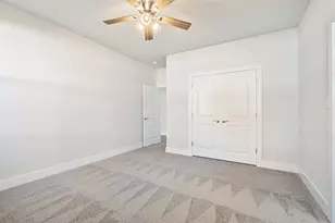 107 Wilkes St, Smithville, TX 78957 - Photo 14