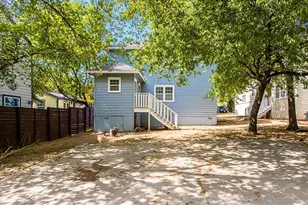 2115 E 18th St, Austin, TX 78702 - Photo 18
