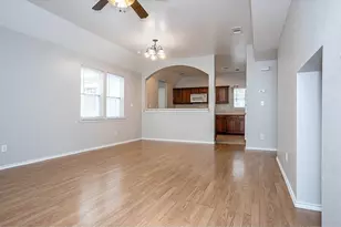 2115 E 18th St, Austin, TX 78702 - Photo 4