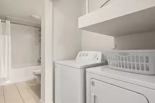 7200 Easy Wind Dr, Austin, TX 78752 - Photo 12