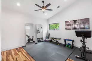 1102 W Monroe St, Austin, TX 78704 - Photo 32
