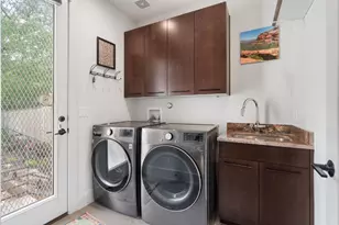 1102 W Monroe St, Austin, TX 78704 - Photo 34
