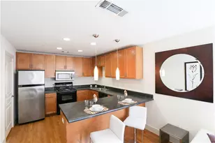 711 W 32nd St, Austin, TX 78705 - Photo 4