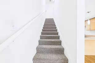 711 W 32nd St, Austin, TX 78705 - Photo 8