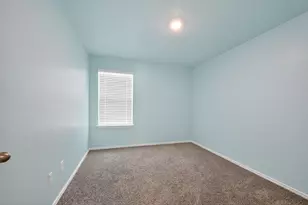 596 Wyatt Wy, Jarrell, TX 76537 - Photo 4