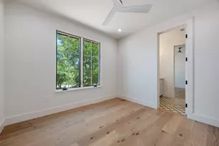 2114 W 11th St, Austin, TX 78703 - Photo 32