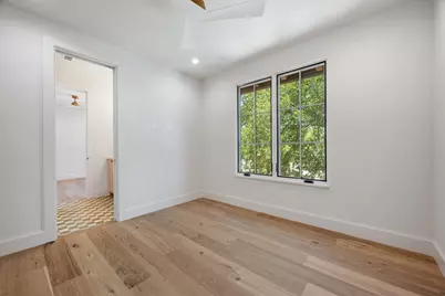2114 W 11th Street, Austin, TX 78703 - Photo 30