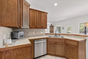 17506 Deer Creek Skyview, Dripping Springs, TX 78620 - Photo 6