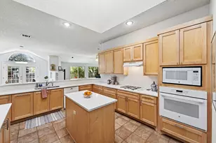 10803 Pinkney Ln, Austin, TX 78739 - Photo 18