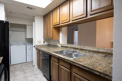 806 W 24 Street #207, Austin, TX 78705 - Photo 2