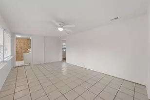303 Irma Dr, Austin, TX 78752 - Photo 14