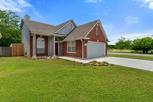1908 Windy Park Dr, Round Rock, TX 78664 - Photo 2