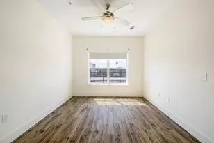 6444 Burnet Rd, Austin, TX 78757 - Photo 14